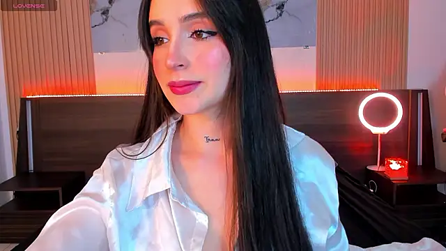 samanthaa moon online show from February 3, 12:31 am