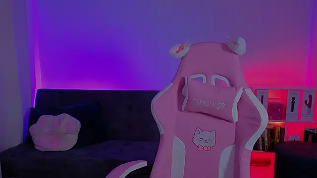 Gaby  Howards online show from March 20, 7:08 pm