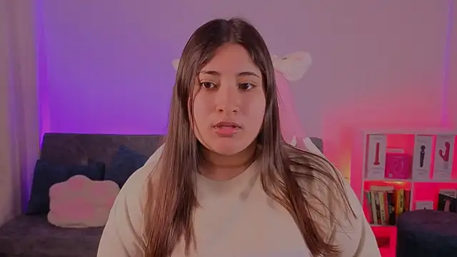 Gaby  Howards online show from March 22, 8:12 pm