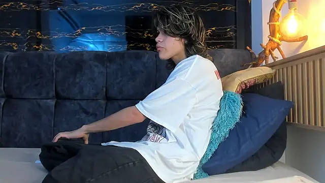 Diamond twink online show from October 10, 7:35 pm