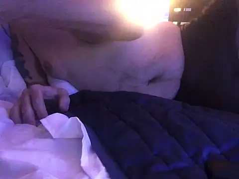 Snapshot of lilthicky352 chatting on October 5, 7:17 am lilthicky352 online show from October 5, 7:17 am