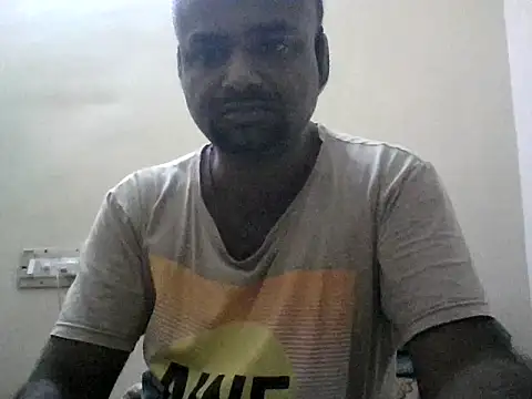 Snapshot of sree4143 chatting on December 1, 4:12 pm sree4143 online show from December 1, 4:12 pm