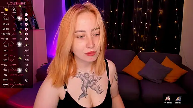Snapshot of deboramoore chatting on July 10, 2:05 am deboramoore online show from July 10, 2:05 am