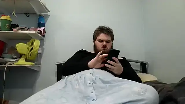 Snapshot of alexthe9t chatting on November 27, 8:22 pm alexthe9t online show from November 27, 8:22 pm