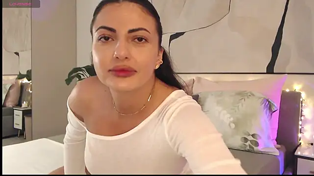 NicoleBrawn online show from April 4, 7:11 pm