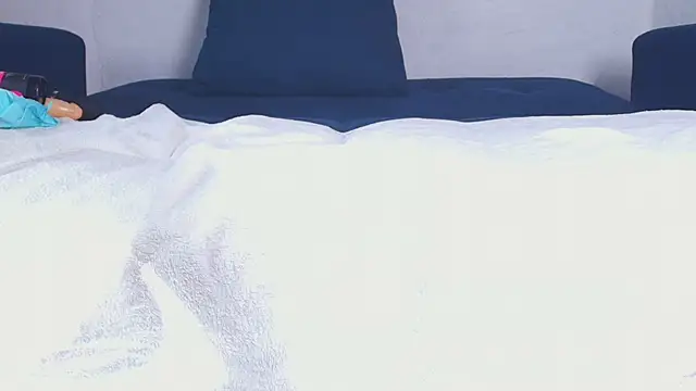 couplelove543 online show from September 26, 1:04 pm