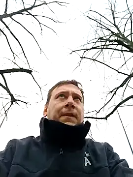 Snapshot of Alessio1987 chatting on February 5, 9:25 am Alessio1987 online show from February 5, 9:25 am