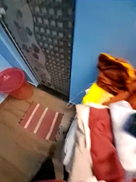 Snapshot of Tamilpayan00 chatting on February 27, 3:56 pm Tamilpayan00 online show from February 27, 3:56 pm