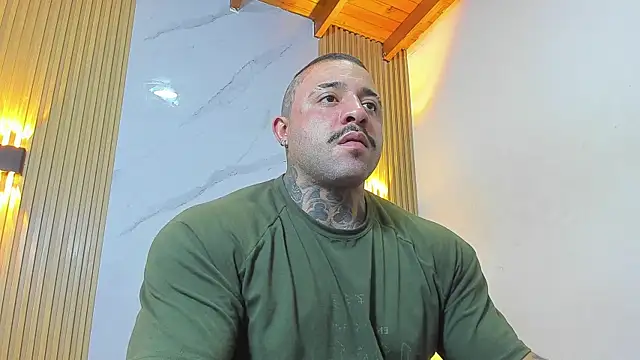 Snapshot of MISTER_VENOM chatting on November 30, 4:05 am MISTER VENOM online show from November 30, 4:05 am