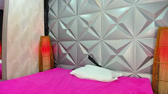 GreciaFox1 online show from December 15, 11:25 am