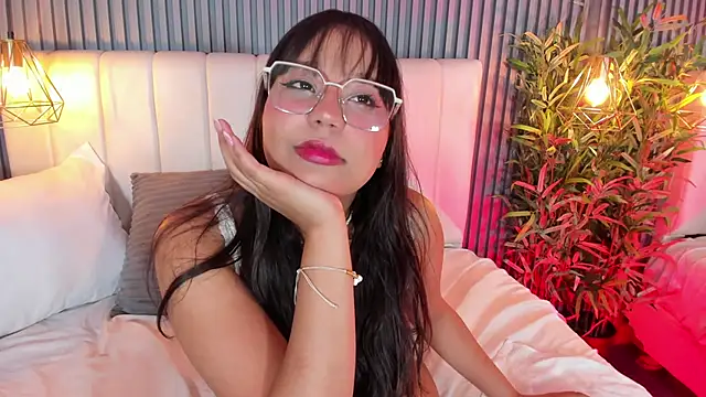 SofiAdanss online show from March 2, 11:00 pm