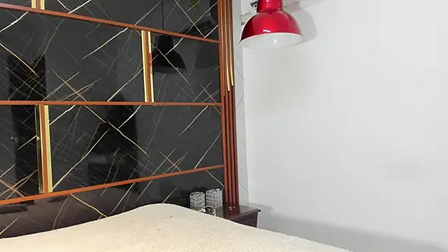 HannyThompson online show from April 5, 2:58 pm