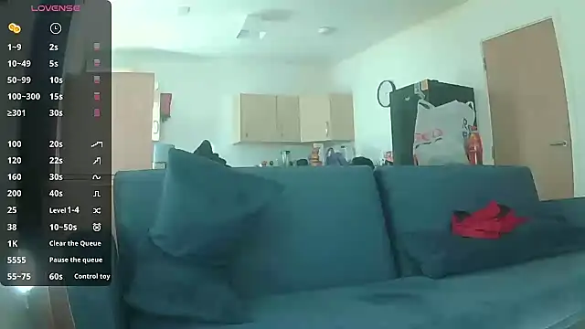 avamaxwell online show from April 14, 10:32 am