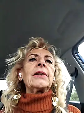 clarabell4 online show from December 16, 7:57 am