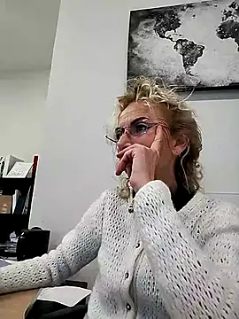 clarabell4 online show from January 14, 8:42 am