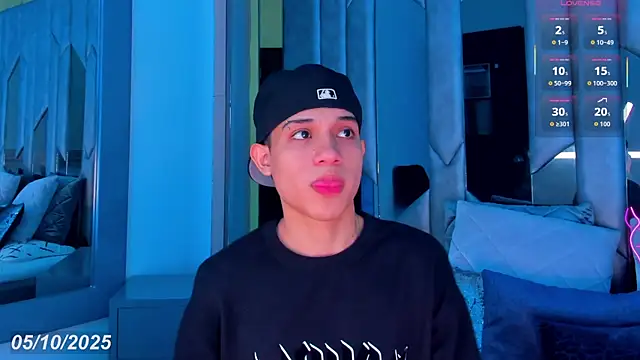 Sebax Young online show from October 5, 8:51 pm