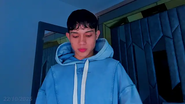 Sebax Young online show from October 23, 3:39 am