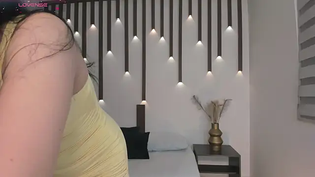 emma fhox online show from February 20, 2:19 am