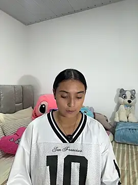 nicolexxaleja online show from February 5, 9:30 pm