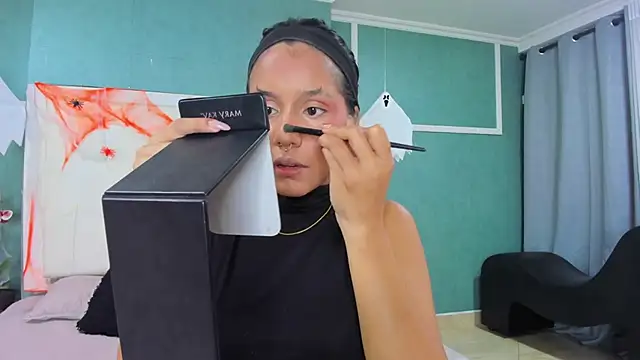 ania gomez online show from October 25, 2:02 pm