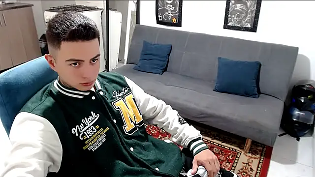 santii ss online show from November 30, 3:49 pm