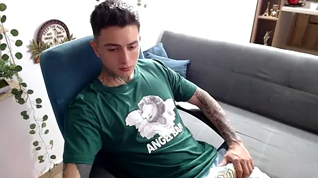 santii ss online show from March 20, 2:16 am