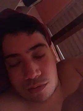 Snapshot of Paulo199117 chatting on October 27, 6:23 pm Paulo199117 online show from October 27, 6:23 pm