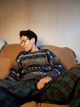 LecheDeSoya666 online show from October 28, 4:05 am