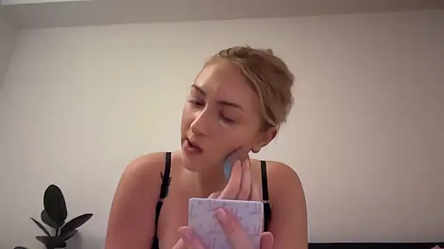 Kitty Swetty online show from February 14, 6:48 pm