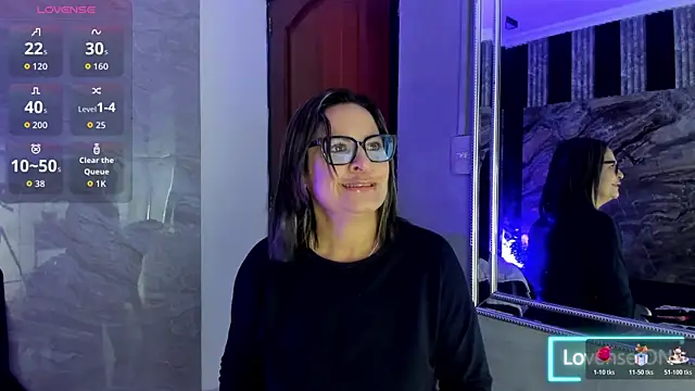 Snapshot of Agatha_Pleasure chatting on November 3, 11:55 am Agatha Pleasure online show from November 3, 11:55 am