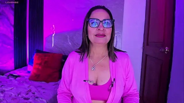 Agatha Pleasure online show from February 5, 11:48 am
