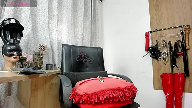 KristhalRasmussel online show from October 20, 9:04 pm
