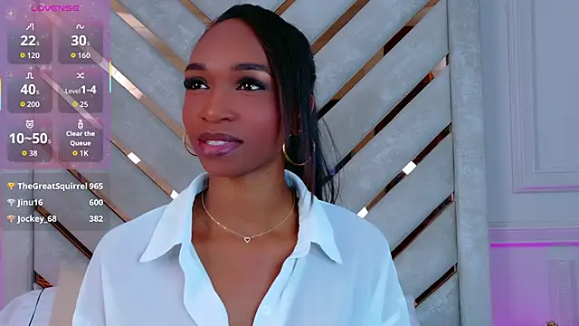 Agatha-Adams online show from November 29, 2:20 pm