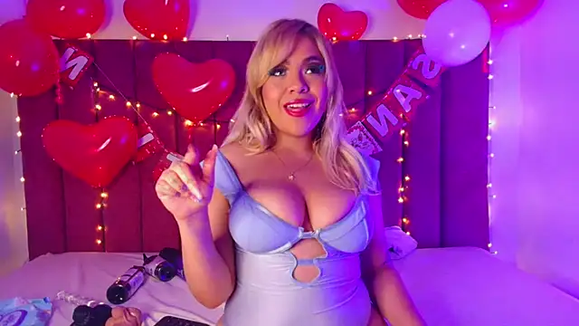 RominaaReyes online show from February 17, 1:46 am