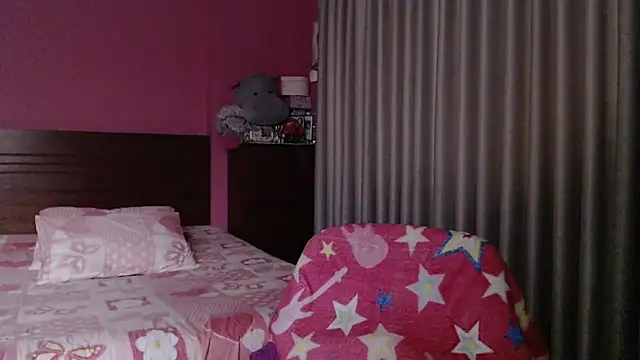 Snapshot of ConnieMagic chatting on October 18, 10:54 pm ConnieMagic online show from October 18, 10:54 pm