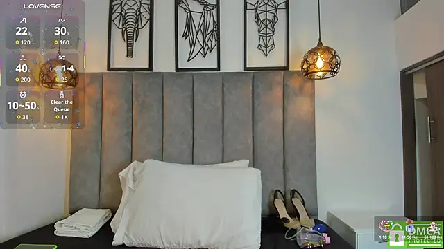 Gia Scott online show from October 14, 9:37 pm