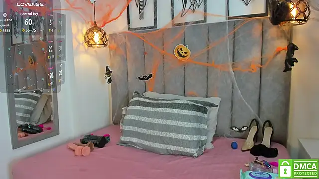 Gia Scott online show from October 28, 8:22 pm