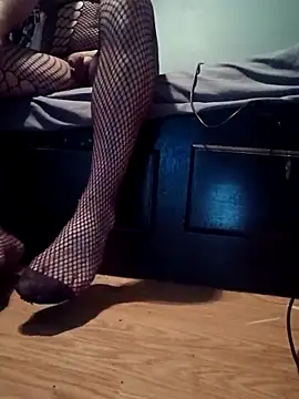 Crossedsissy online show from April 11, 4:39 am