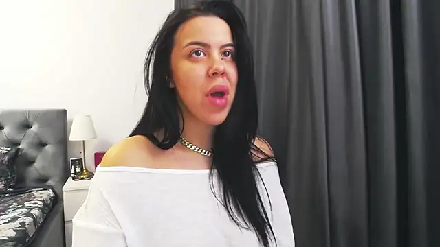 Snapshot of Casiana_ chatting on February 21, 6:36 am Casiana online show from February 21, 6:36 am