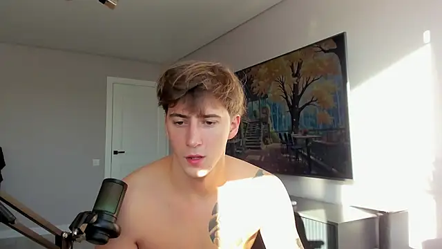 DaniHort online show from February 14, 8:55 am