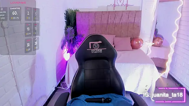 juanita tay online show from September 30, 11:48 am