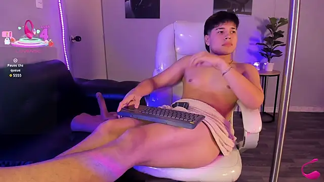 Jordan 24  online show from March 31, 8:48 am