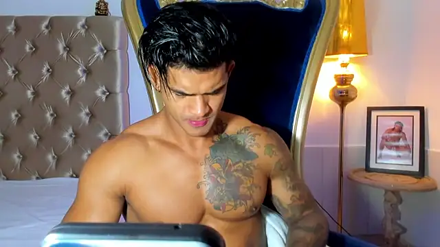 antonio  444 online show from November 15, 10:34 am