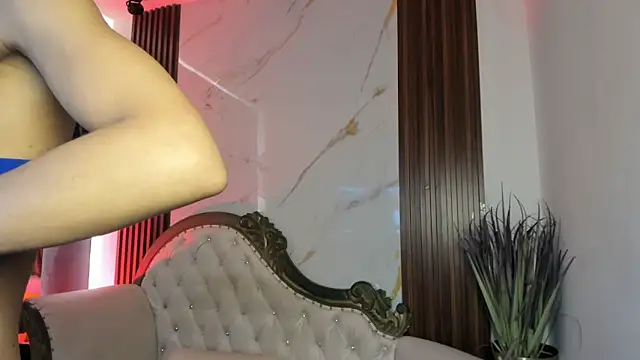 CoralieBronson online show from November 6, 8:32 pm