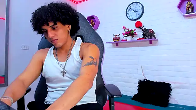 Xfire boy69 online show from September 27, 8:03 pm