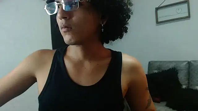 Xfire boy69 online show from October 25, 9:20 pm