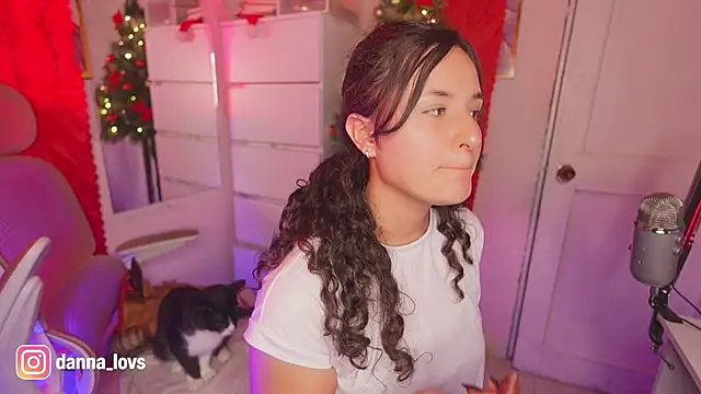 Dannaa Lovs online show from November 20, 5:12 pm
