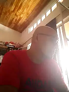 Snapshot of jorge406 chatting on May 3, 2:45 pm jorge406 online show from May 3, 2:45 pm