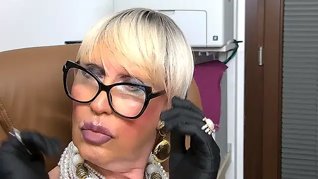 ROBY SWEETHOT online show from November 19, 11:16 pm