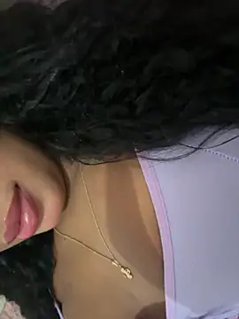 Snapshot of bianca090 chatting on November 5, 9:09 am bianca090 online show from November 5, 9:09 am